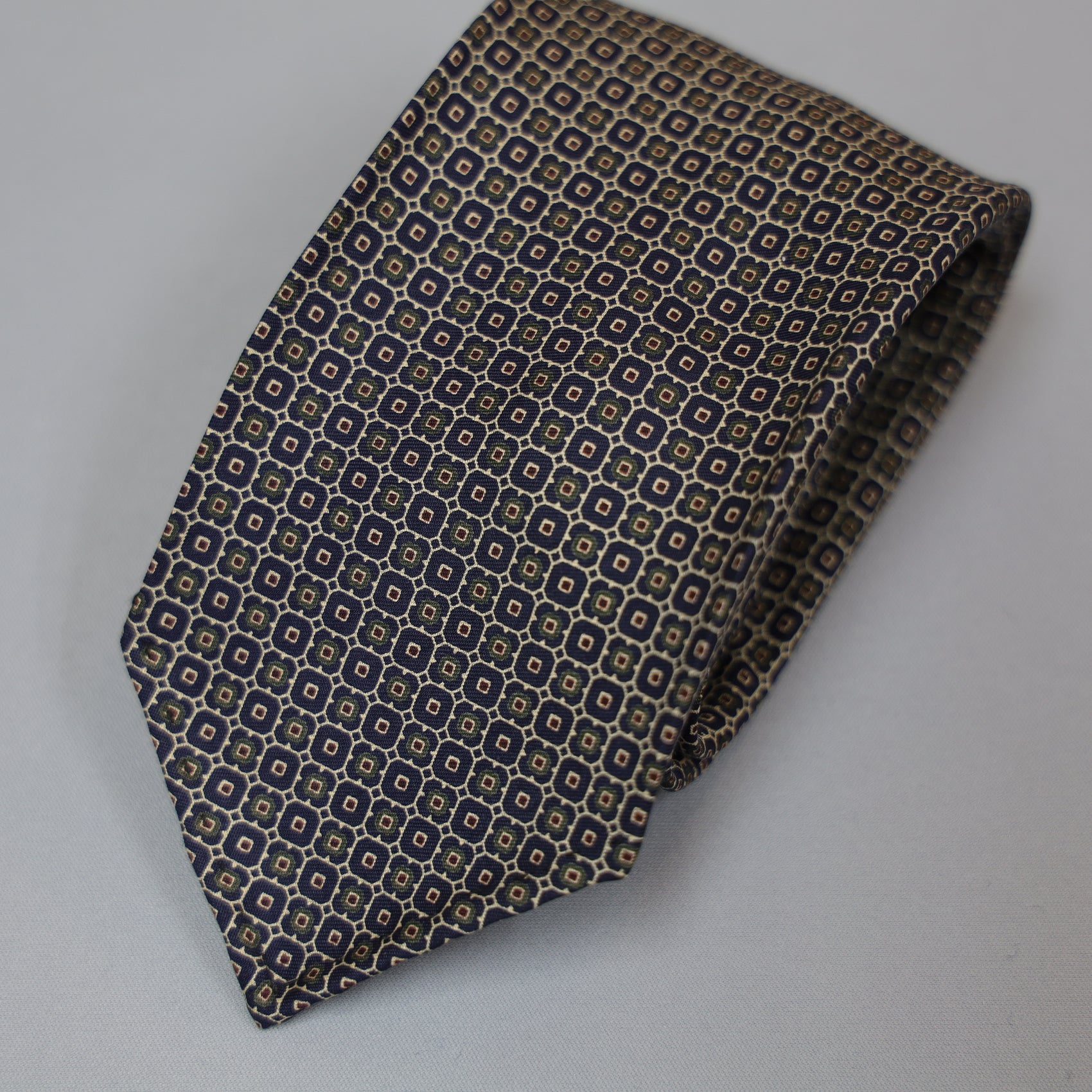 Handmade Vintage 7-Fold Tie