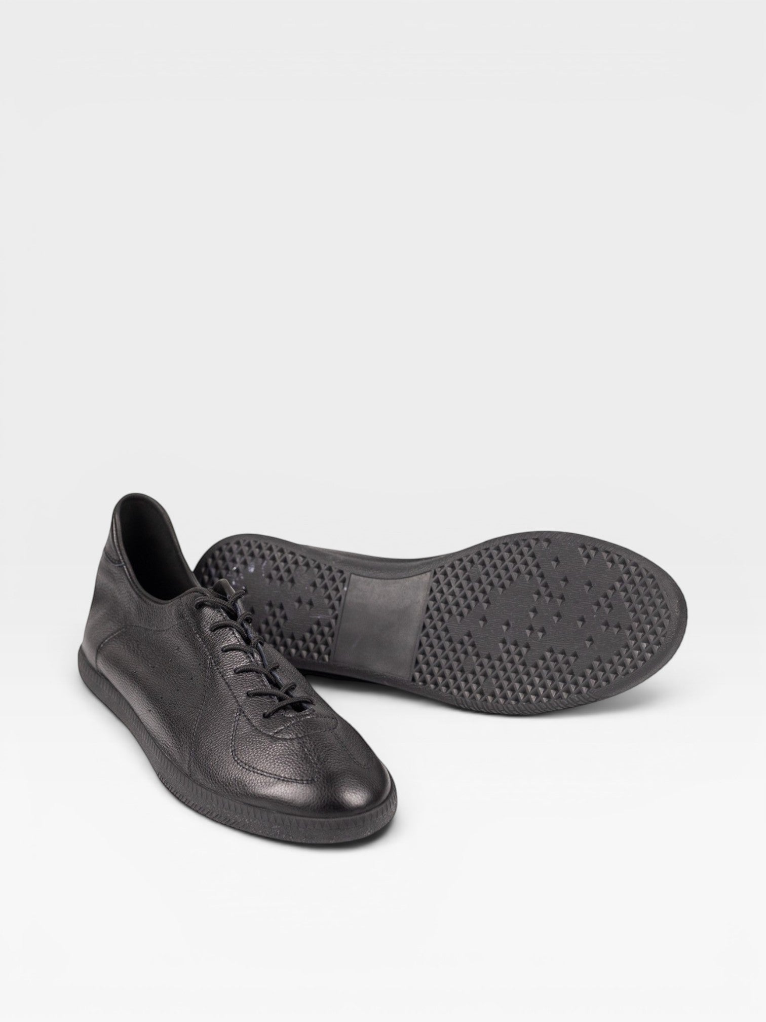 Black Leather Unlined GAT Sneakers - Yeossal
